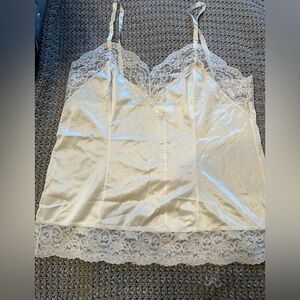 Elegant Cream Lace Chemise haband for her med